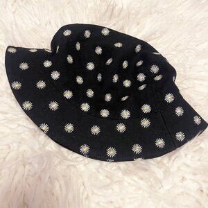 Altar’d State | Embroidered Daisies Black Bucket Hat - One Size